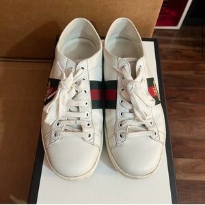 gucci sneakers